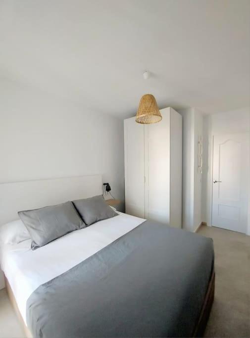Nice Flat Close To The Centre مالقة المظهر الخارجي الصورة