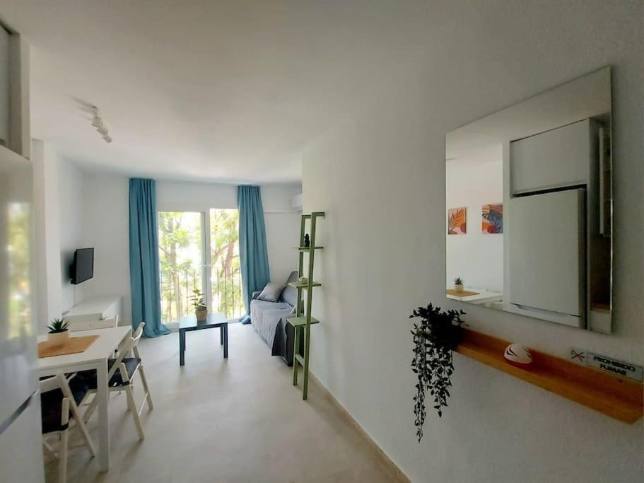 Nice Flat Close To The Centre مالقة المظهر الخارجي الصورة